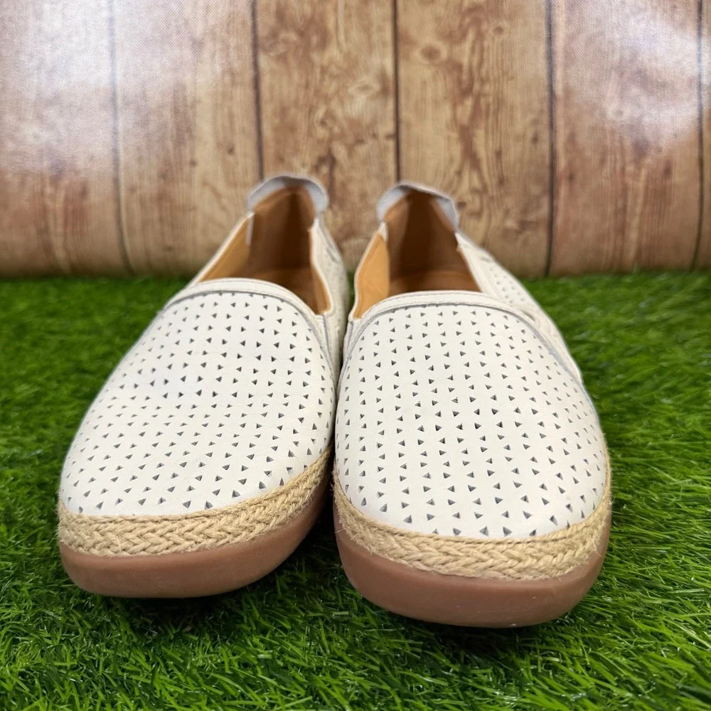 Clarks Collection Loafers Womens Size 9 Off White Perforated Leather Espadrille